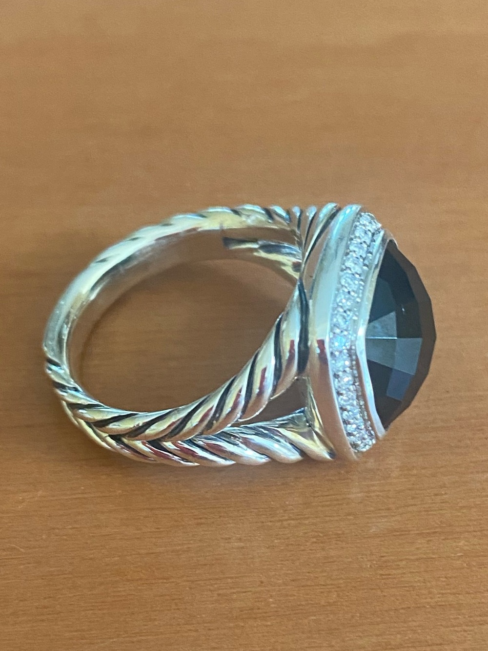David Yurman Albion ring. Cushion cut black onyx stone / pave diamonds. - Picture 4 of 7